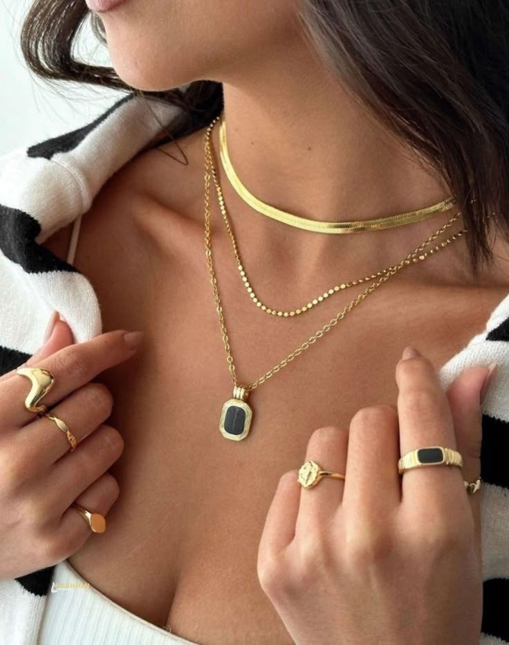 Nosotros whatsapp image 2026 02 09 at 7.20.50 pm (1)